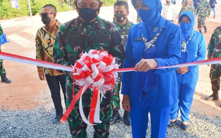 Pangkoarmada I Resmikan Pos Pengamat TNI AL Galang Batang di Bintan