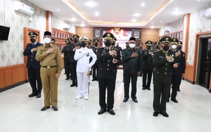 Polres Karimun Gelar Upacara dan Syukuran Peringatan Hari Bhayangkara Ke-75 dengan Protokol Kesehatan Berlangsung Khidmat