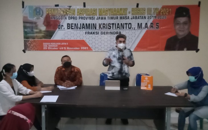 Benyamin saat jaring aspirasi masyarakat di Dapil II Sidoarjo