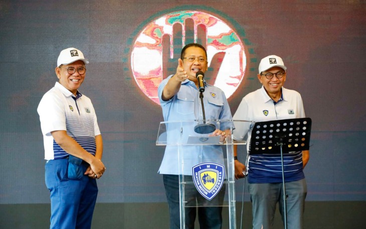 Bamsoet saat mendeklarasikan AGC dalam event Automotive Friendship Golf Gathering 2022, di Jakarta, Minggu (16/10/22).