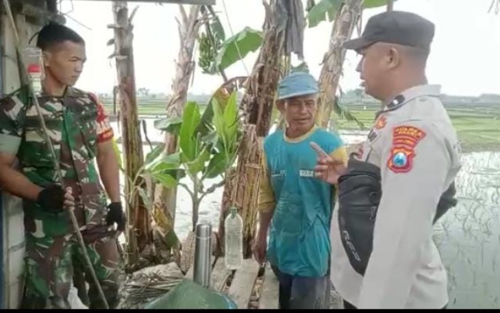 Sosialisasi larangan penggunaan jebakan tikus pakai arus listrik ke warga 