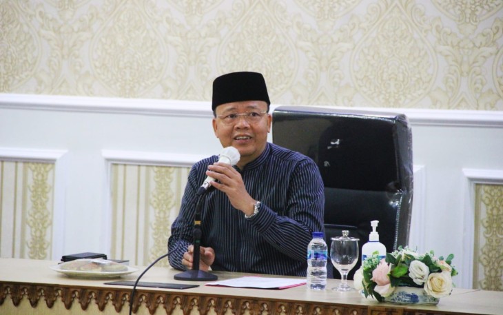 Gubernur Rohidin saat pimpin Rapat Pembahasan Persiapan Festival Tabut Provinsi Bengkulu Tahun 2022, di Gedung Daerah Balai Raya Semarak Bengkulu, Jum'at (15/07).