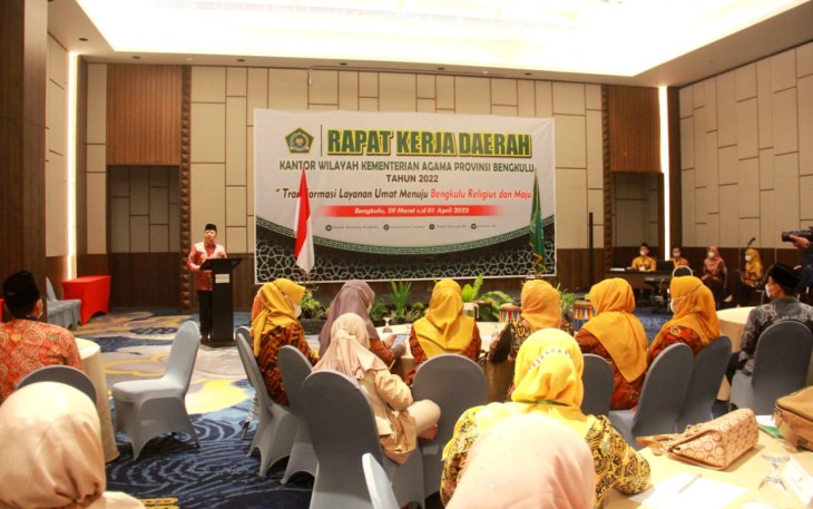 Gubernur Rohidin pada Pembukaan Rapat Kerja Daerah Kantor Wilayah Kementerian Agama Bengkulu Tahun 2022, (29/3/2022).