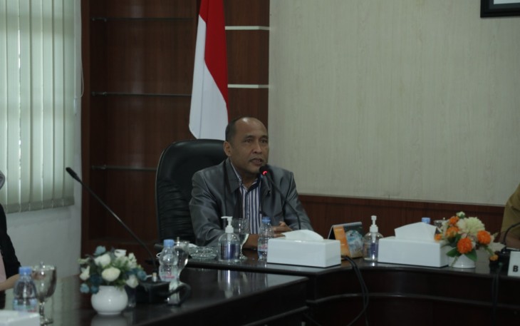 Bupati Asahan saat Terima Visitasi Komisi Informasi Provsu