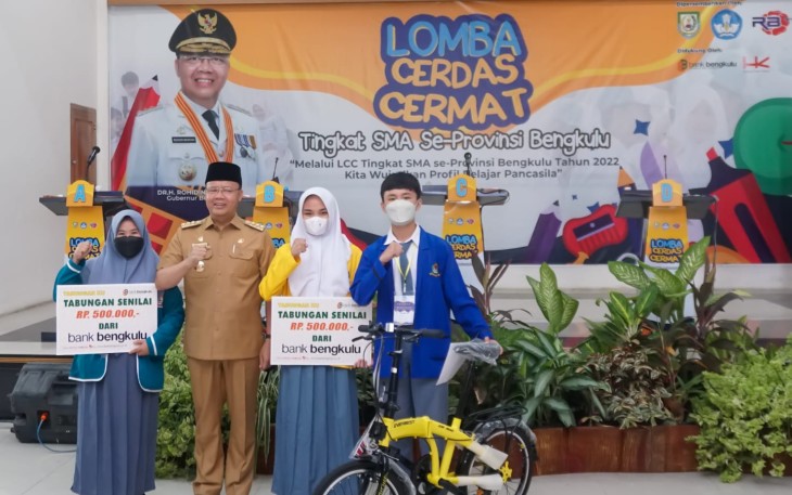 Gubernur Rohidin Buka Lomba Cerdas Cermat tingkat SLTA 2022