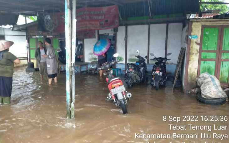 Rumah warga saat terkena banjir