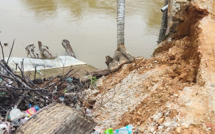 Kondisi jembatan pasca runtuh