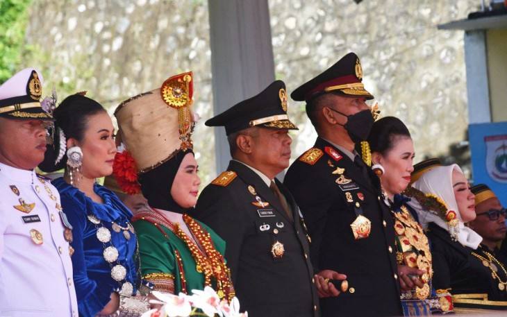 Danrem 142/Tatag saat Hadiri Peringatan HUT ke-77 Republik Indonesia