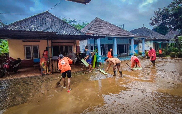 Pasca banjir di Jatim