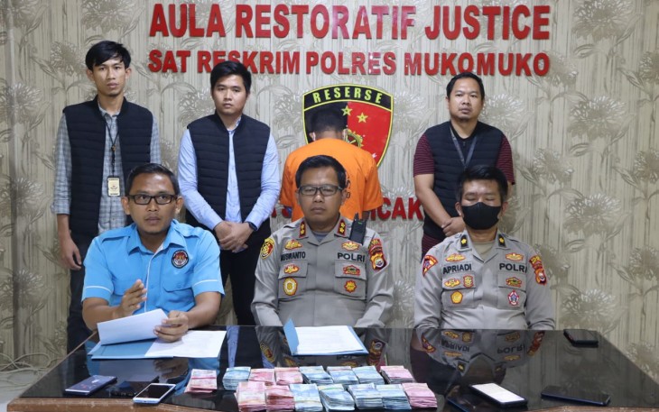 Polres Mukomuko saat rilis pengungkapan kasus korupsi