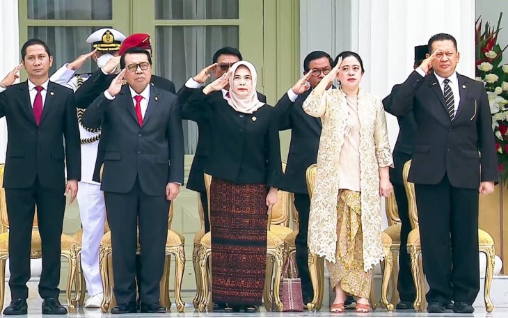 Puan saat menghadiri upacara HUT ke-77 TNI