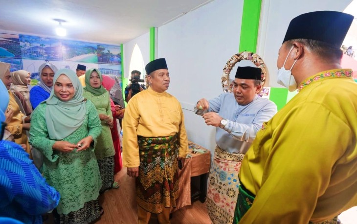 Salak Sari Intan Jadi Cemilan Favorit 