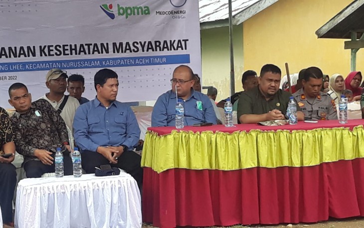 VP Relations Arif Rinaldi yang diwakili Field Relation Manager Medco E&P Malaka Hendarsyah saat kegiatan.