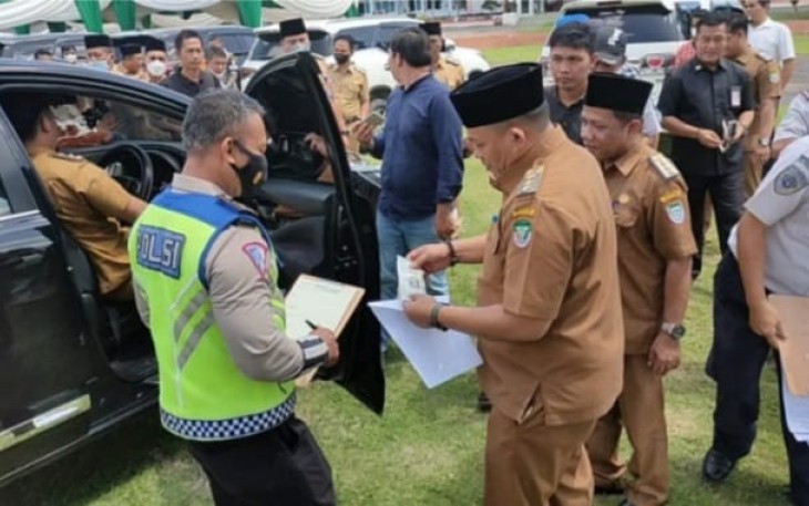 Bupati Seluma Gelar Kontes Kendaraan Dinas, Selasa (22/03/2022). 