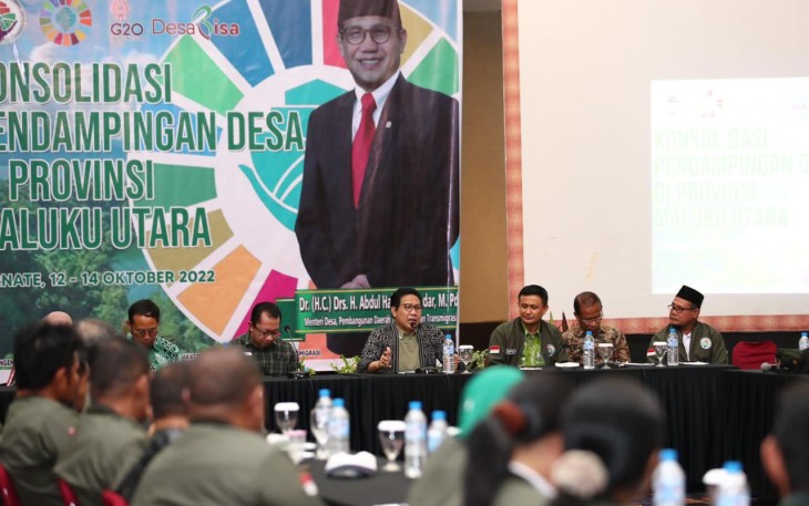 Menteri yang akrab disapa Gus Halim, saat di kantor Bupati Halmahera Utara, Jumat (14/10/2022).