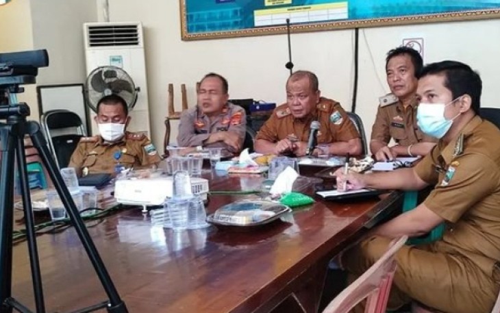 Pemkab Pesibar saat Ikuti Rapat Koordinasi TPID se-Indonesia via Zoom Meeting