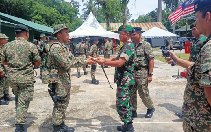 Upacara Penutupan Patroli Terkoordinasi TNI AD-TDM Seri 1/2022 Satgas Pamtas Yonif 645/Gty dan Unit REJ 4 KAD