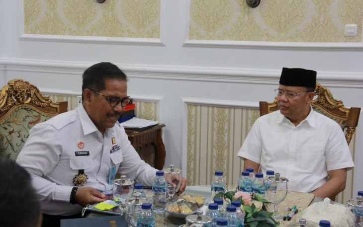Kepala Kantor Wilayah Kementerian Hukum dan HAM Bengkulu Erfan saat audiensi bersama Gubernur Bengkulu Rohidin Mersyah di Balai Raya Semarak Bengkulu, Rabu (15/6/2022).