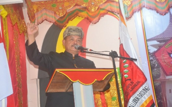Ketua Lembaga Kerapatan Adat Alam Minangkabau Fauzi Bahar, Dt Nan Sati.