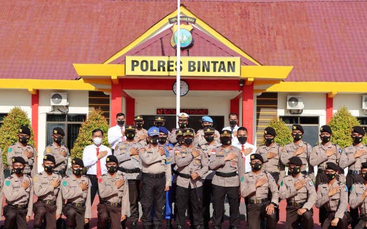 Kapolres Bintan AKBP Tidar Wulung Dahono, S.H., S.I.K., M.H saat  Lepas 25 Siswa Latja Diktukba Polri Gelombang 1 TA 2022