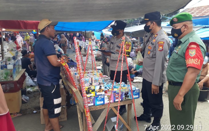 Ops Pekat Nala 2022 di Pasar Lubuk Pinang kemarin (07/04/22).