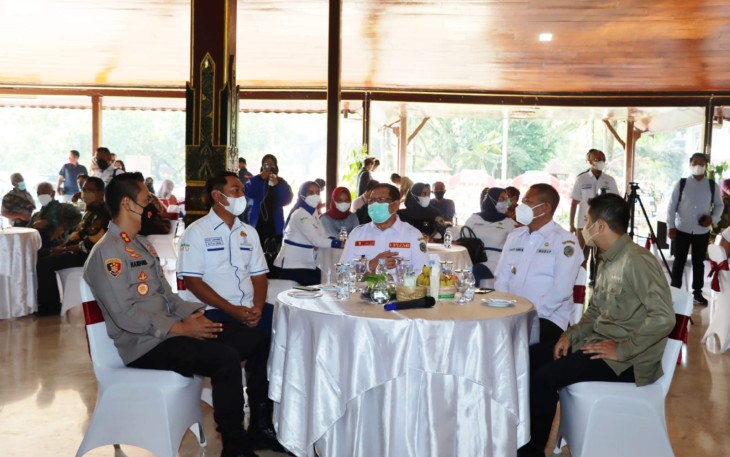 Kapolres Tulungagung menghadiri Pelantikan Pengurus BPC HIPMI Tulungagung Periode 2021-2024 bertempat di Pendopo Kongas Arum Kusumaning Bongso