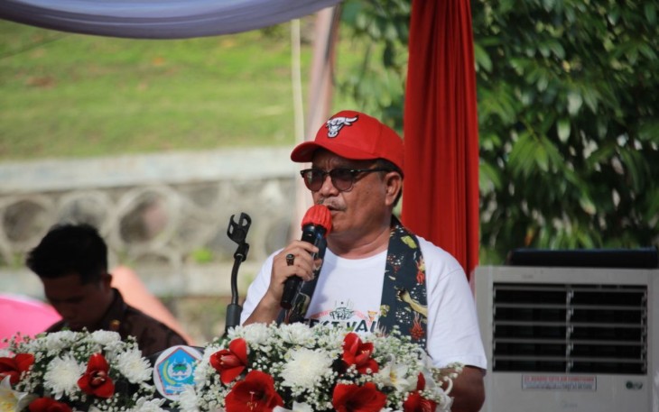 Walikota Bitung Maurits Mantiri saat memberikan sambutan pada pembukaan FPSL Kota Bitung