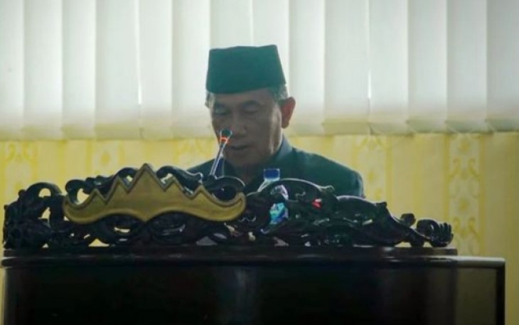 Pemkab Pesibar saat beri jawaban Atas Pandangan Umum Fraksi DPRD