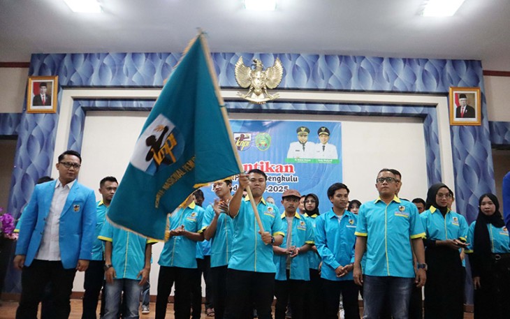 Pelantikan Dewan Pengurus Daerah (DPD) Komite Nasional Pemuda Indonesia (KNPI) Kota Bengkulu Periode 2022-2025  oleh Ketua DPD KNPI Provinsi Bengkulu, Ahmad Tenry Yusfik Tohir di  Ruang Hidayah Kantor Walikota Bengkulu, Sabtu (4/06/2022) siang.