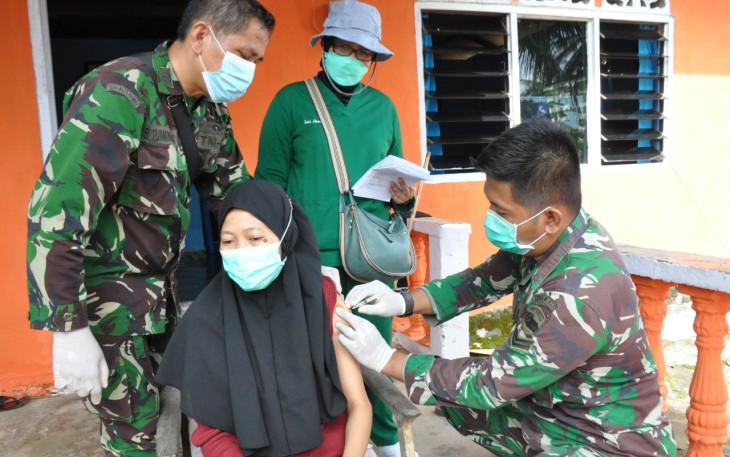 Peran Babinsa sangat Membantu dalam mensukseskan Vaksinasi
