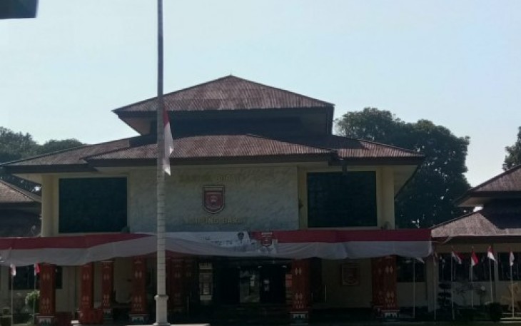 Kantor Bupati Lambar