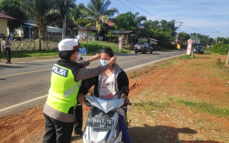 Anggita Polres Benteng saat melaksanakan Kegiatan Rutin Yang Ditingkatkan (KYRD)
