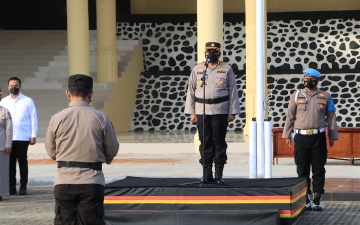 Karo Rena Polda Bengkulu, Kombes Pol Widaryanto,Pimpin apel pagi 