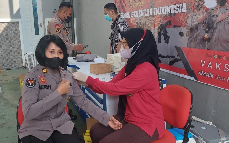 Vaksinasi tahap III Polres Tulungagung