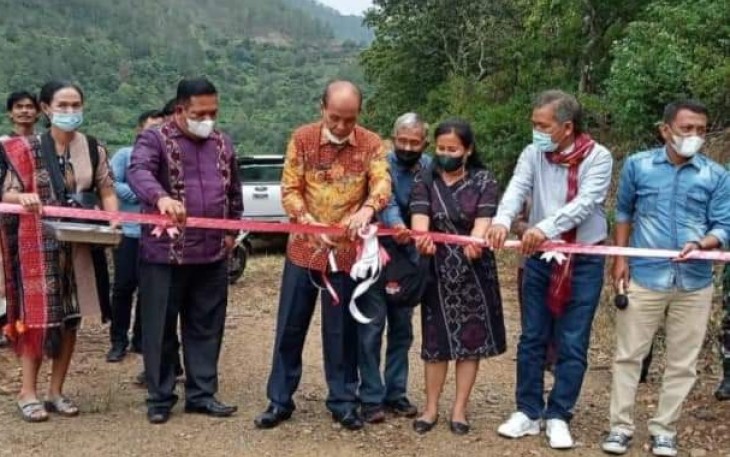 Wakil Bupati Samosir Drs. Martua Sitanggang resmikan objek wisata Siarubung