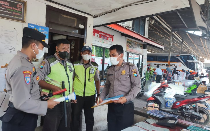 Sat Binmas Polres Tulungagung, saat melakukan pekan disiplin Satpam