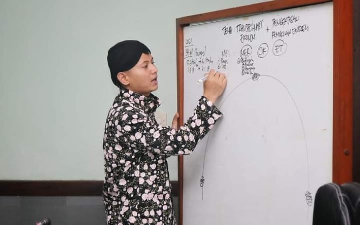 Bupati Trenggalek, Mochamad Nur Arifin, saat membedah program Dinas Pertanian dan Pangan Kabupaten Trenggalek tahun 2023, Kamis (27/1/2022) (Foto Hardi Rangga, klikwarta.com).