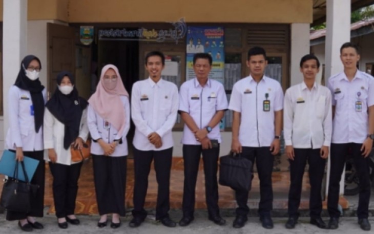 Foto bersama Diskominfo Pesibar dan Lampura