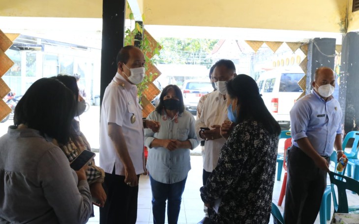 Bakti sosial vaksinasi booster di Tuktuk Siadong