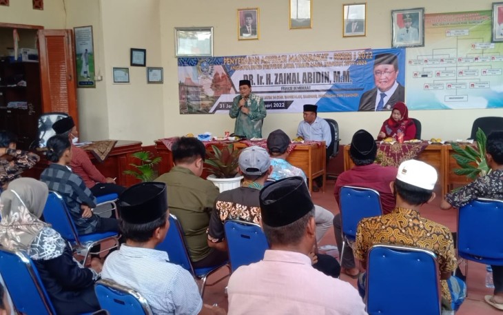 Anggota DPRD Jatim dapil XIV (Madura) Zainal Abidin, saat jaring aspirasi masyarakat, Kamis (3/2/2022).