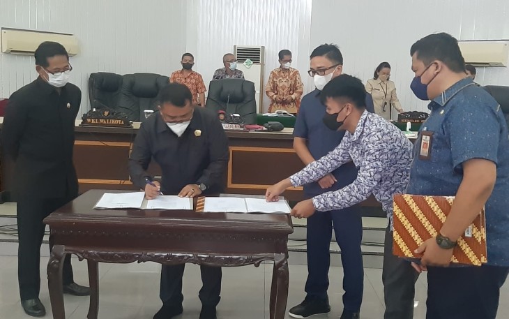 Rapat Paripurna penetapan AKD DPRD Kota Bitung