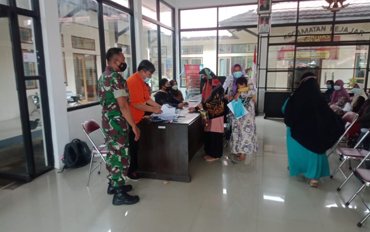 Pembagian BLT di Kejajar
