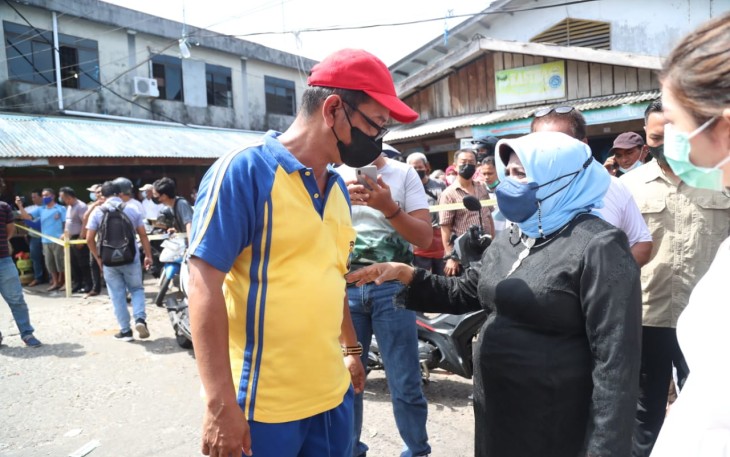 Wali Kota Tanjung Pinang saat turun langsung ke pasar ikan KUD 