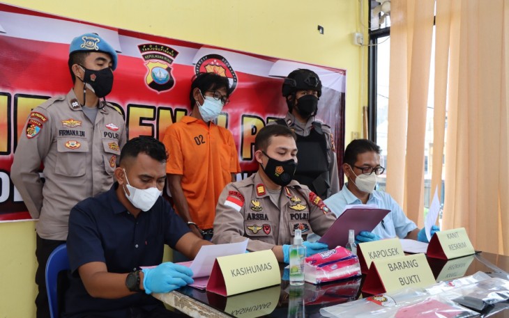 Konferensi pers Polsek Tanjung Pinang Kota