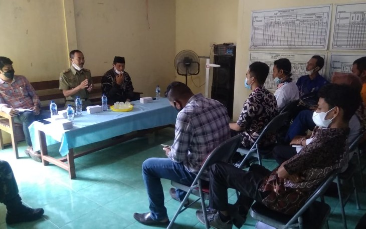 Perwakilan Pertamina EP Field Cepu, saat audiensi dengan warga Desa Temulus, Kecamatan Randublatung, Blora