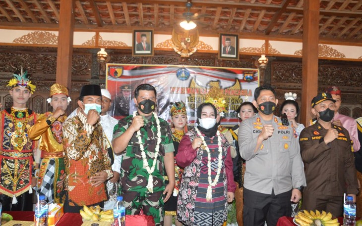 Resmikan Kampung Pancasila, Dandim 0802/Ponorogo Gaungkan Pancasila  
