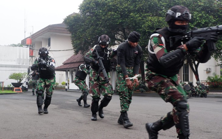 Kota Purbalingga di Kepung Prajurit TNI AD