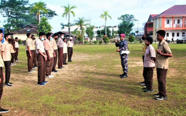 Bentuk Karakter dan Disiplin Pelajar SMK Negeri 3 Kota Sorong