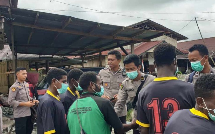 Peduli Kamtibmas,  Satgas Binmas Noken Terus Himbau Pemuda Kampung Sokamu