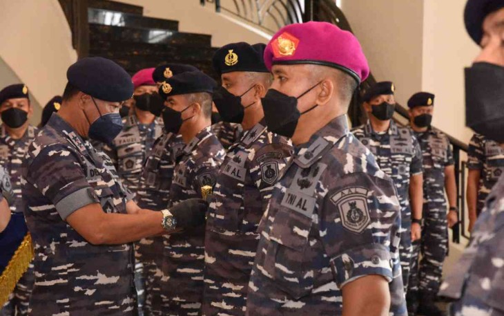 Gubernur AAL Pimpin Sertijab Empat Jabatan Strategis Jajaran AAL